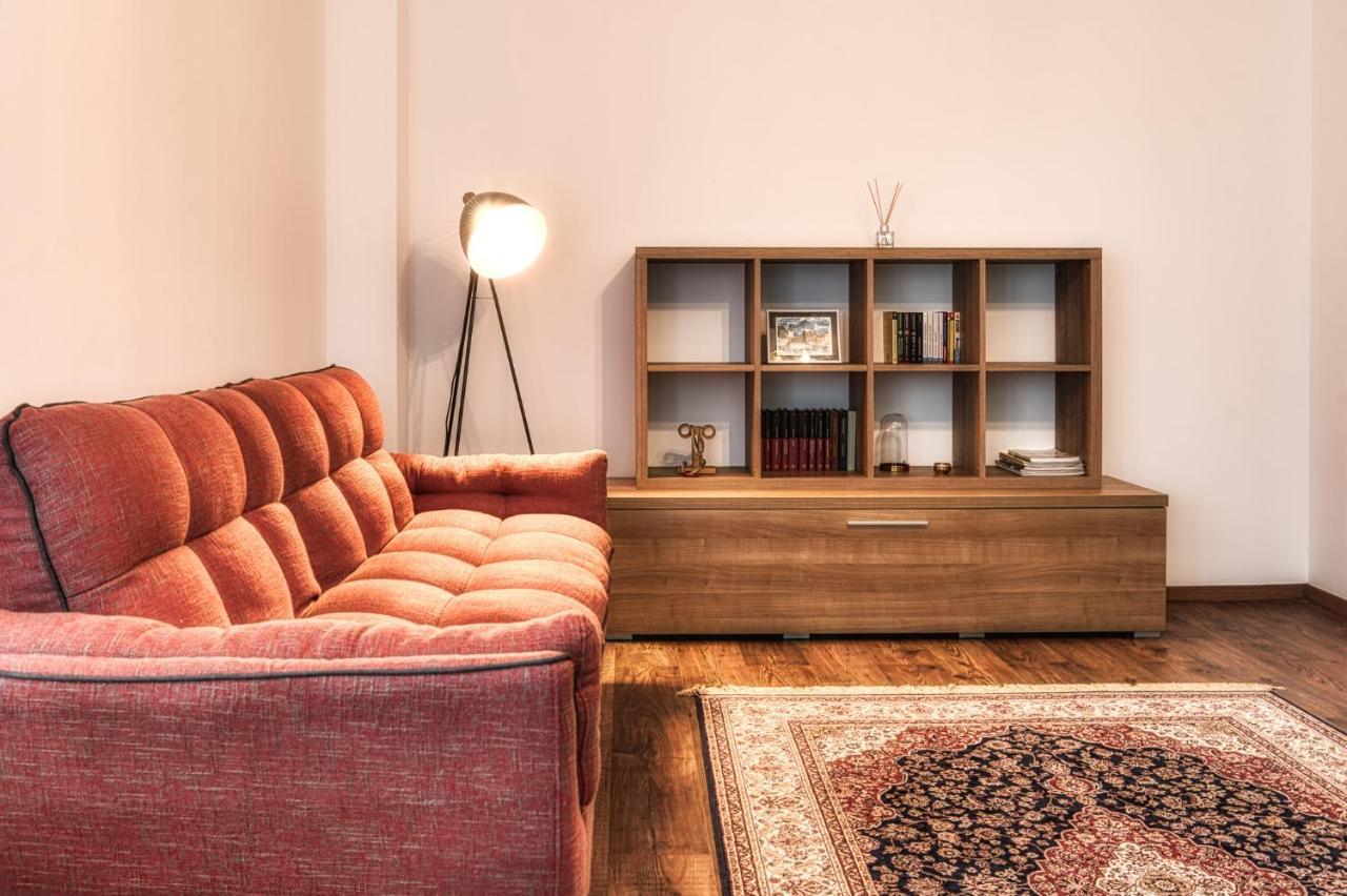 Nature Apartment - Minutes Away From The Old Town And Afi Mall Braşov Dış mekan fotoğraf