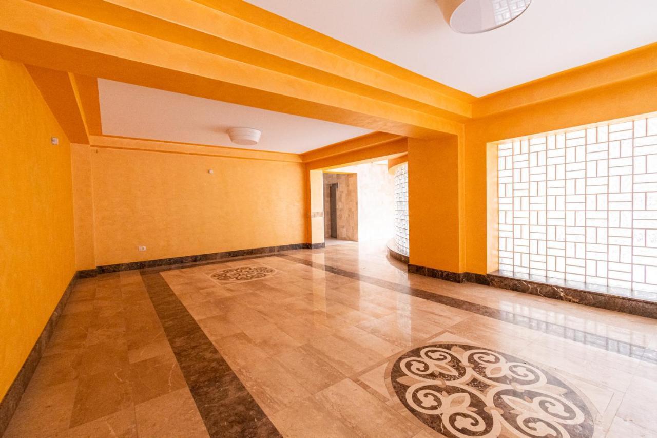 Nature Apartment - Minutes Away From The Old Town And Afi Mall Braşov Dış mekan fotoğraf